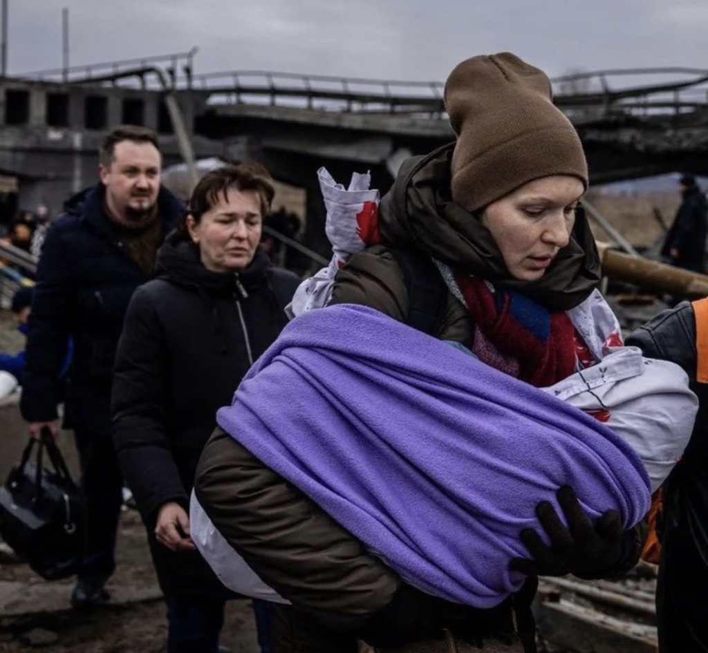 Ukrainian women flee